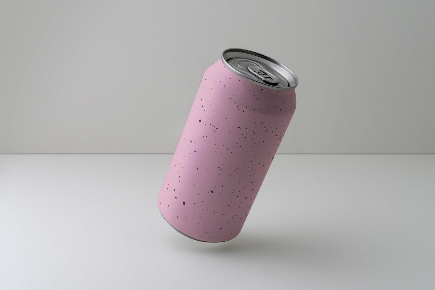 Free Drink Can Mockup